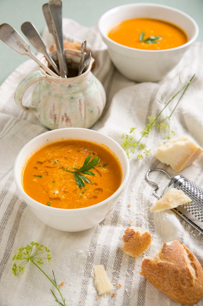 garlicky creamy roasted tomato soup